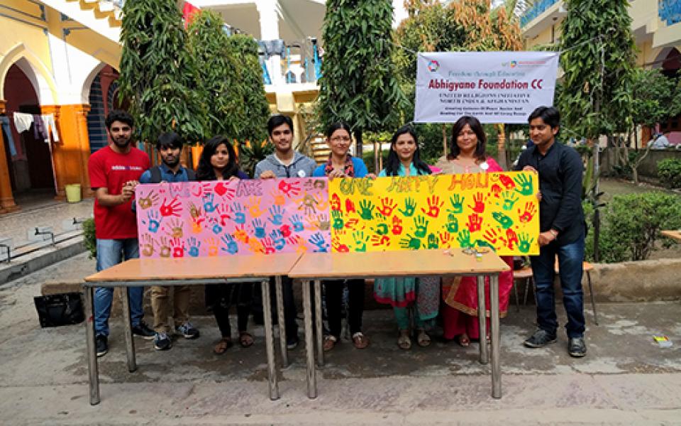 AbhigyaneFoundationHoli2017_01.jpg