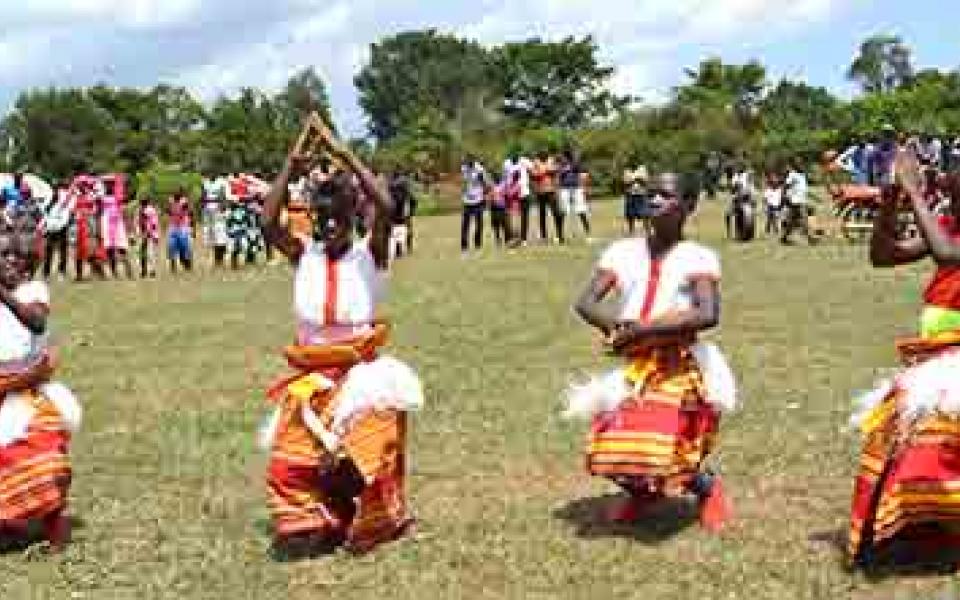 GreatLakesAfrica-WomensDay2017_Girls dancing.jpg