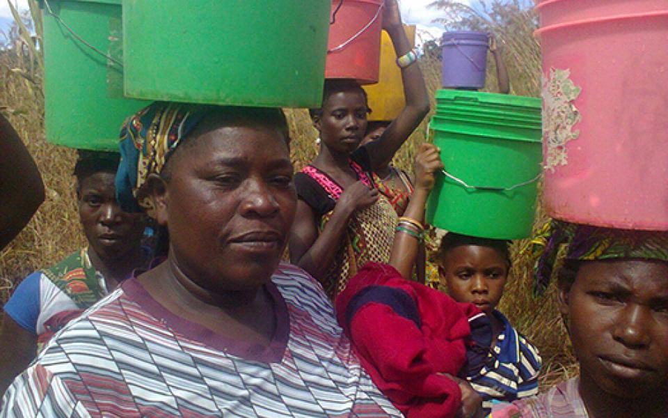 women getting water